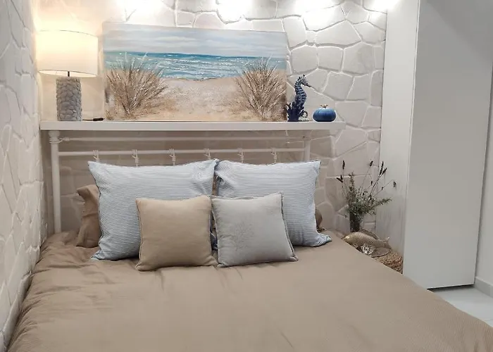 Waterside Daire Agia Efimia