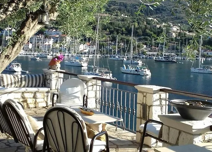 Waterside Daire Agia Efimia